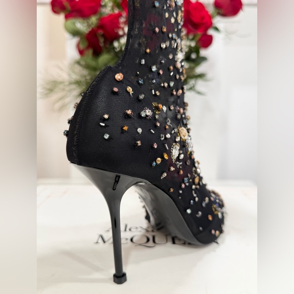 Alexander McQueen Crystal Embellished Mesh 90mm Stiletto Boots - Picture 4 of 14